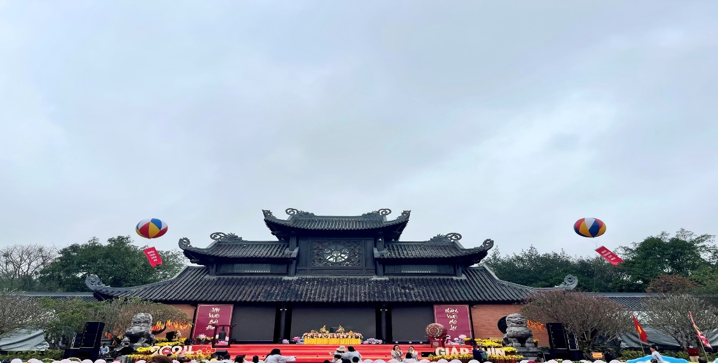 Du xuân đầu năm 2024 